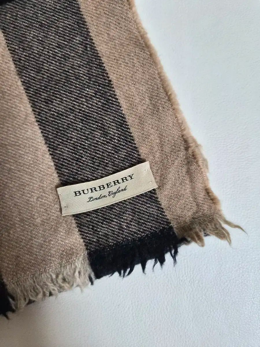 バーバリー カシミヤ マフラー