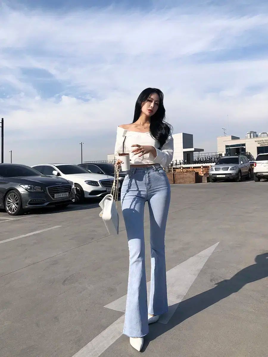 骨盤パッド ハイウエスト ブーツカット デニム