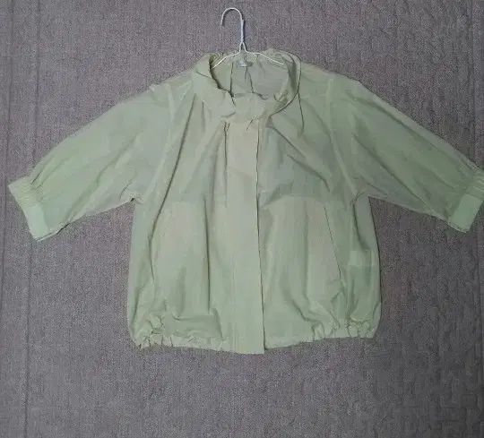 イザットババ シャカシャカ素材 アウター