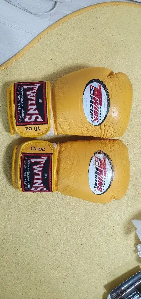 TWINS ツインズ エアー メッシュ ボクシング グローブ イェロー 10oz BGVLA1