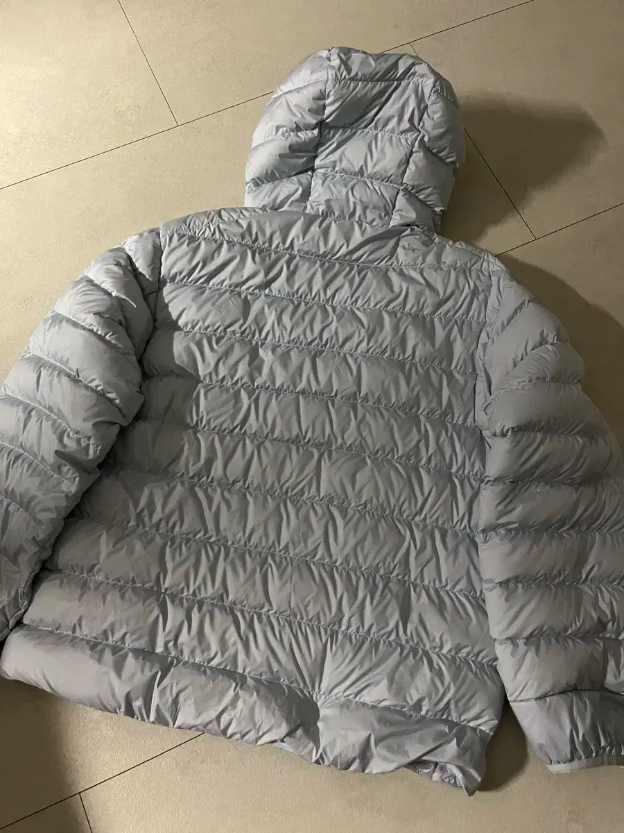 ムシンサ シティレジャー 軽量ダウン