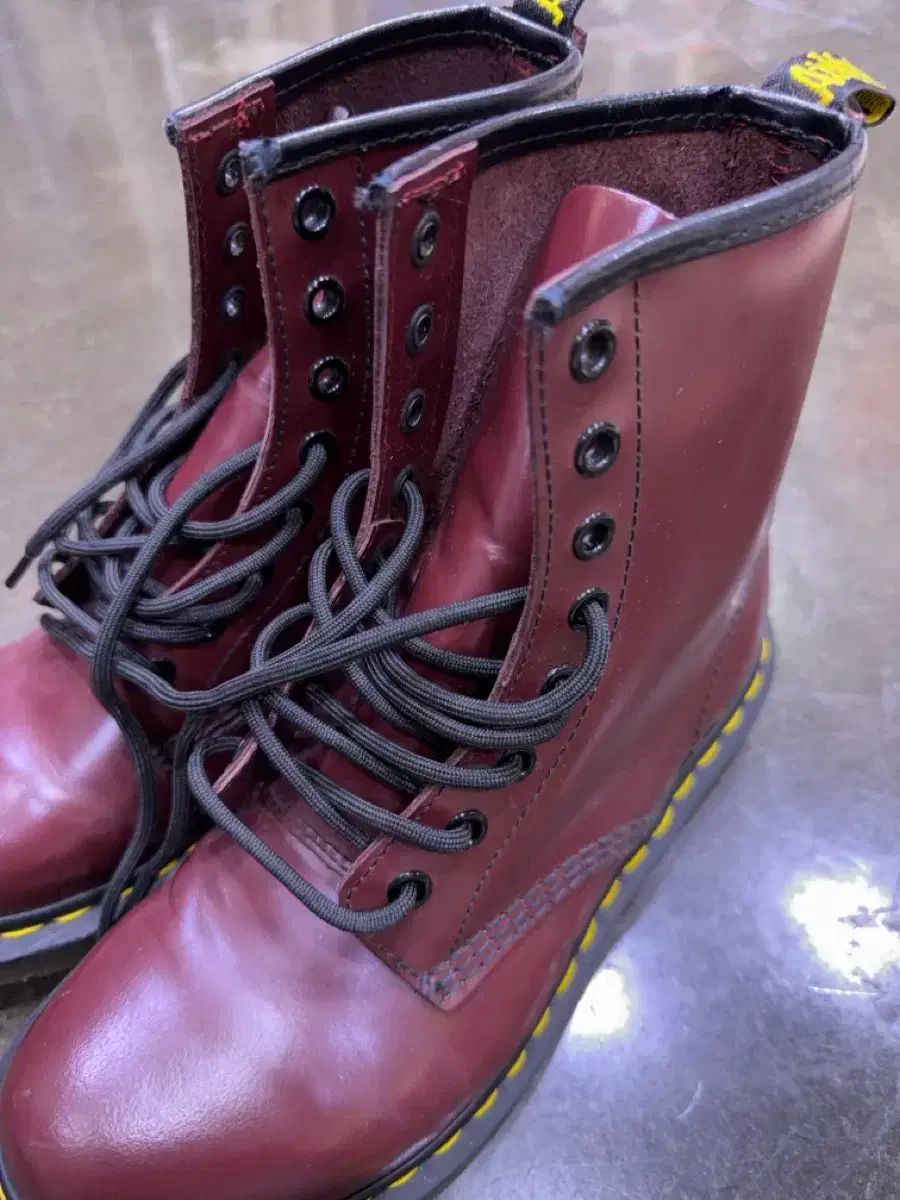 さくらんぼレッド