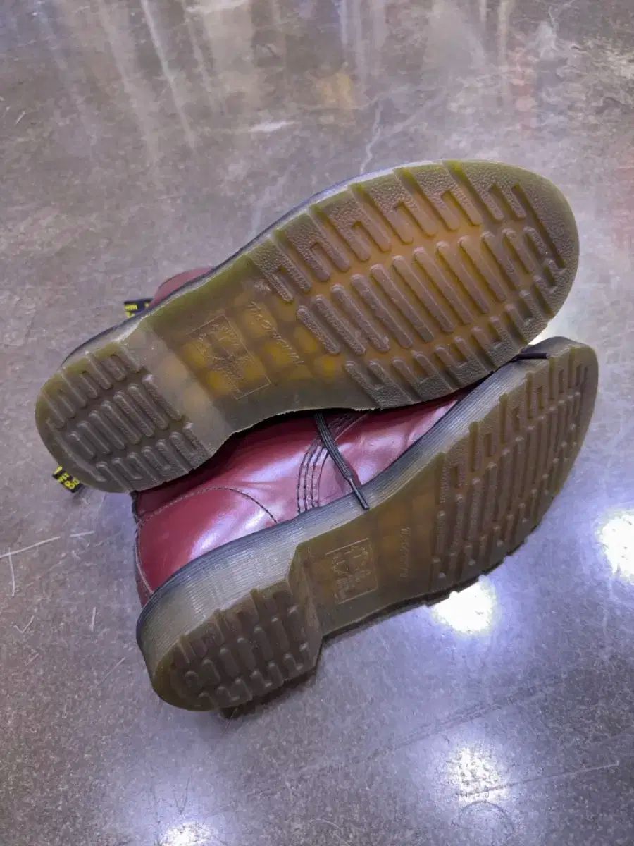 ドクターマーチン 11821