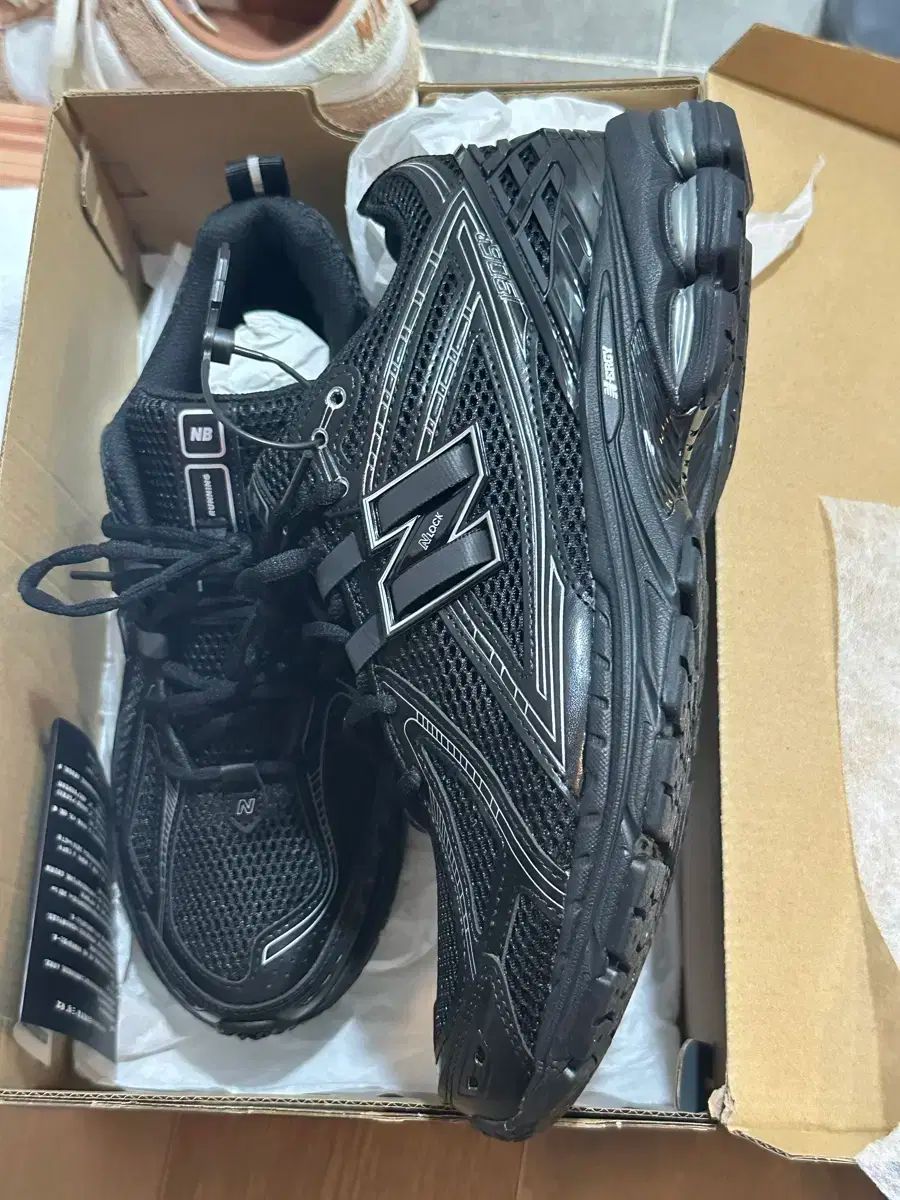 トリプルブラック