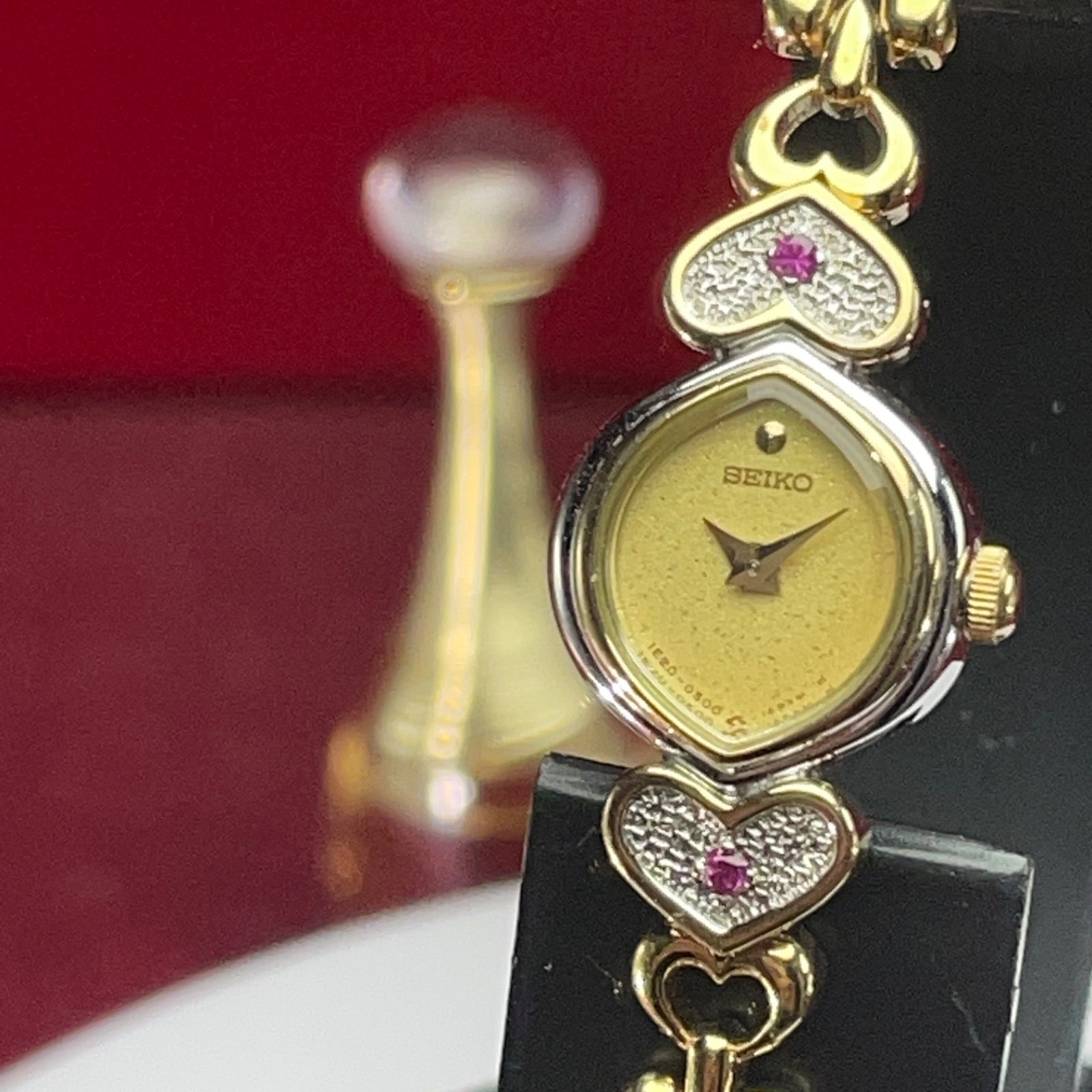 SEIKO QUARTZ 石付き 電池交換済 SSベルト ヴィンテージ アンティーク 稼働品 クォーツ セイコー 腕時計 1 E 20-5220