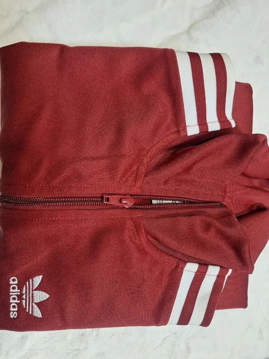 ナム ギュリ アディダスジャージ バーガンディ