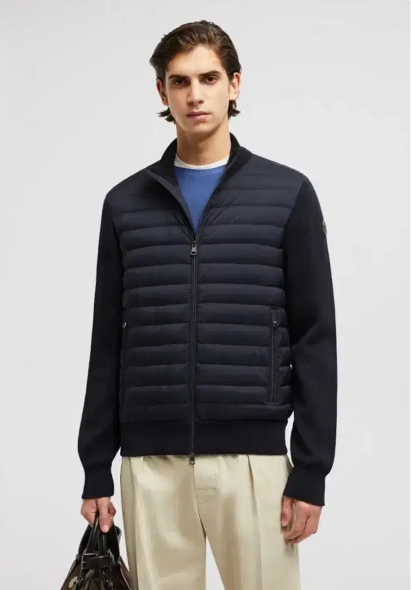 MONCLER モンクレール ニットダウン きム·ヒョヌ ダウン ブラックワッペン mサイズ