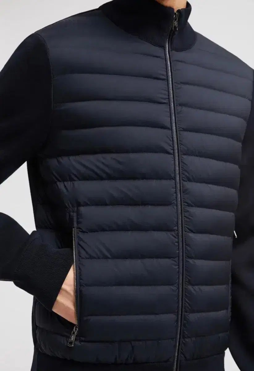 ダウン ブラックワッペン