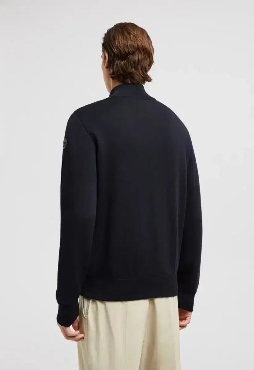 MONCLER モンクレール ニットダウン きム·ヒョヌ ダウン ブラックワッペン mサイズ