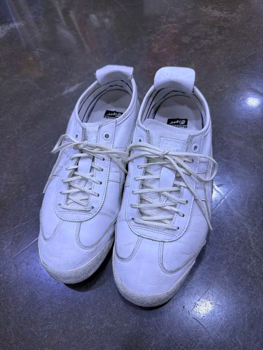 オニツカタイガー メキシコ 66 SD 白 スニーカー 255