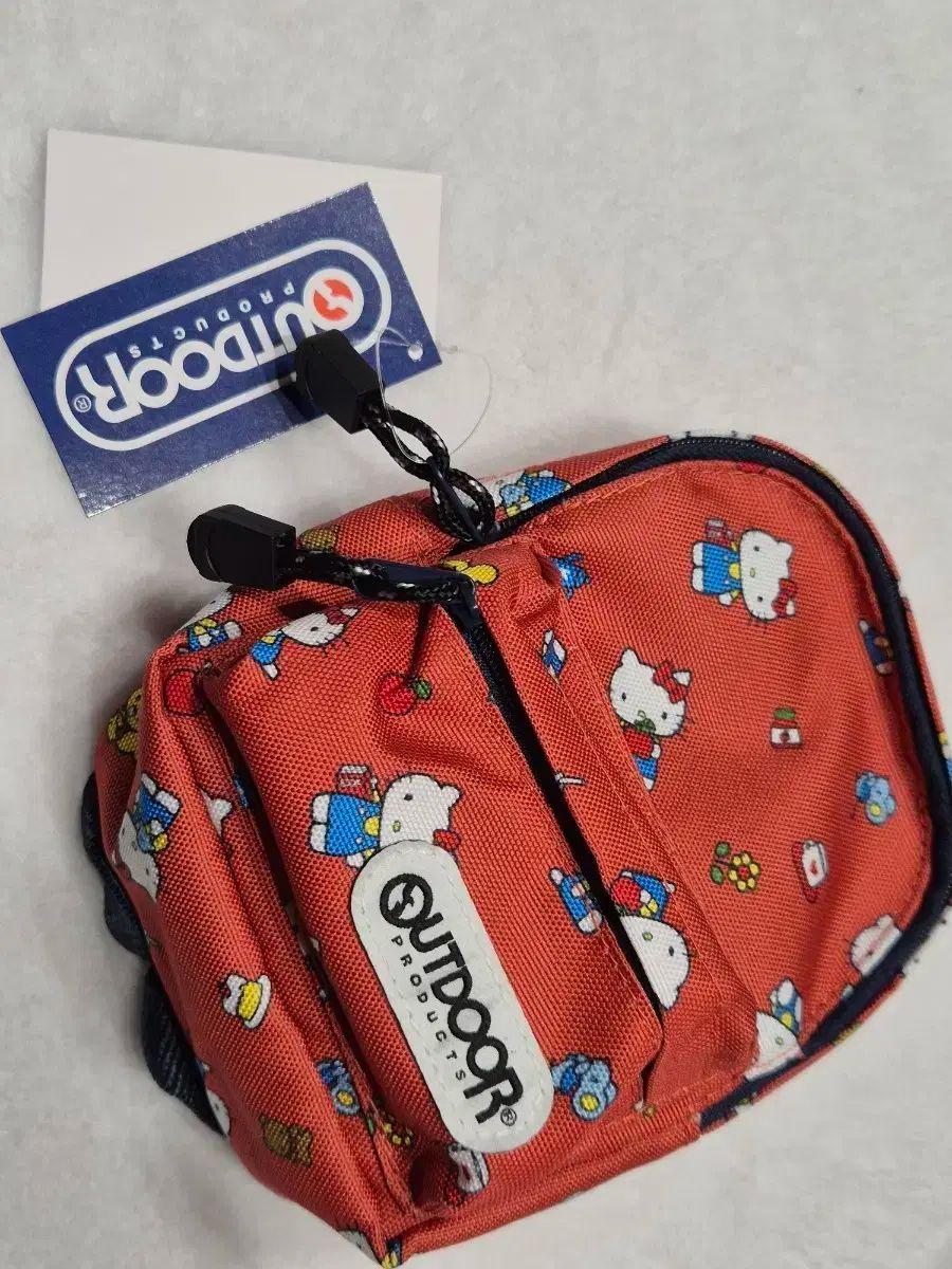日本 BANDAI Outdoor Products ハローキティ ペンポーチ カラビナ hello kitty