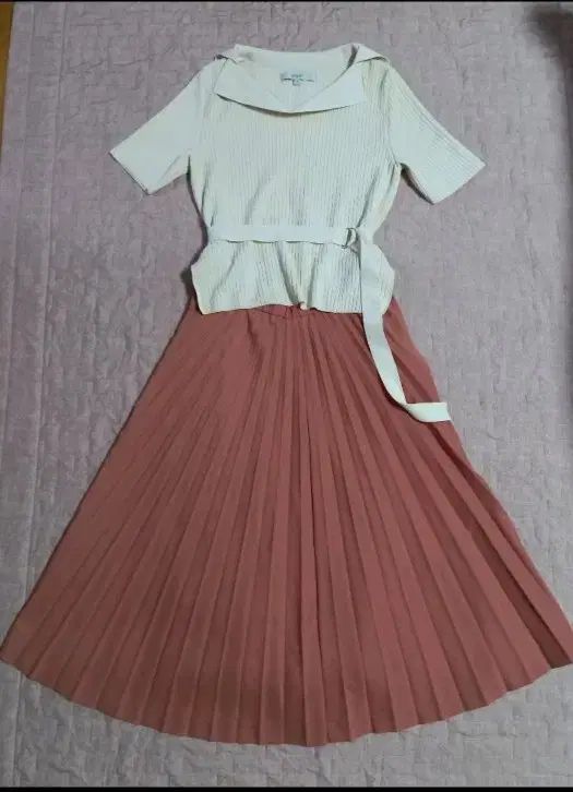 オンアンドオン 麻 プリーツ ONE PIECE