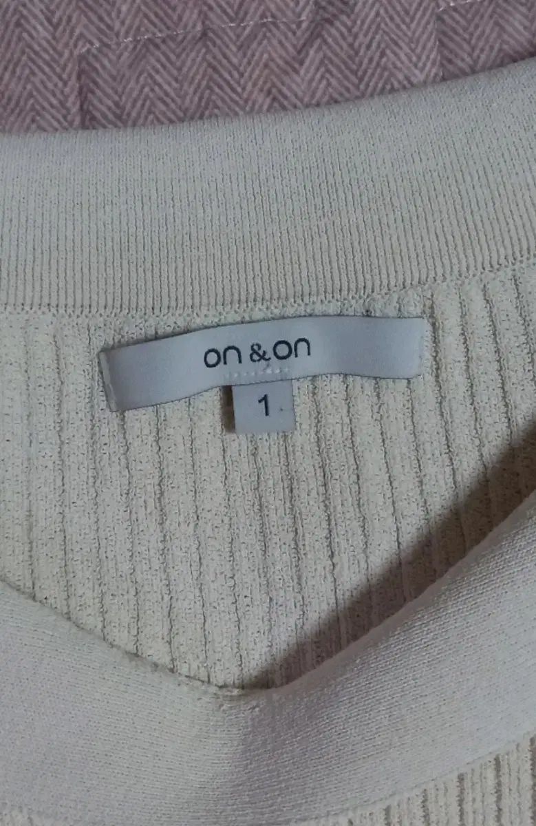 オンアンドオン 麻 プリーツ ONE PIECE