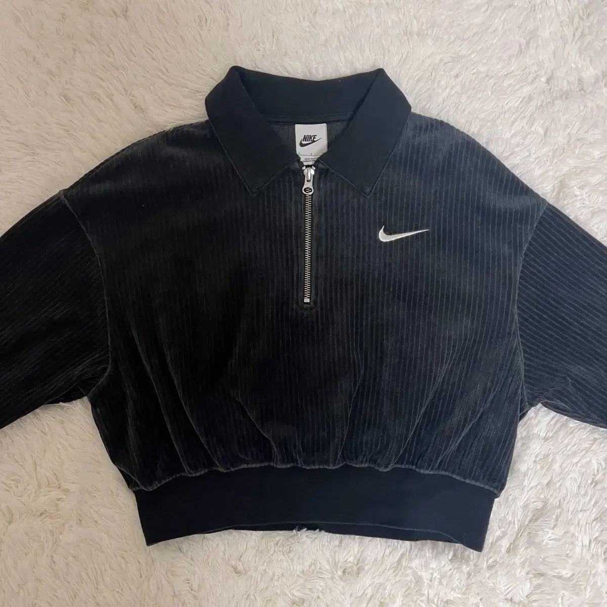 セットアップ NIKE レディース ベロア クロップド トップス - ベロア レッグ パンツ