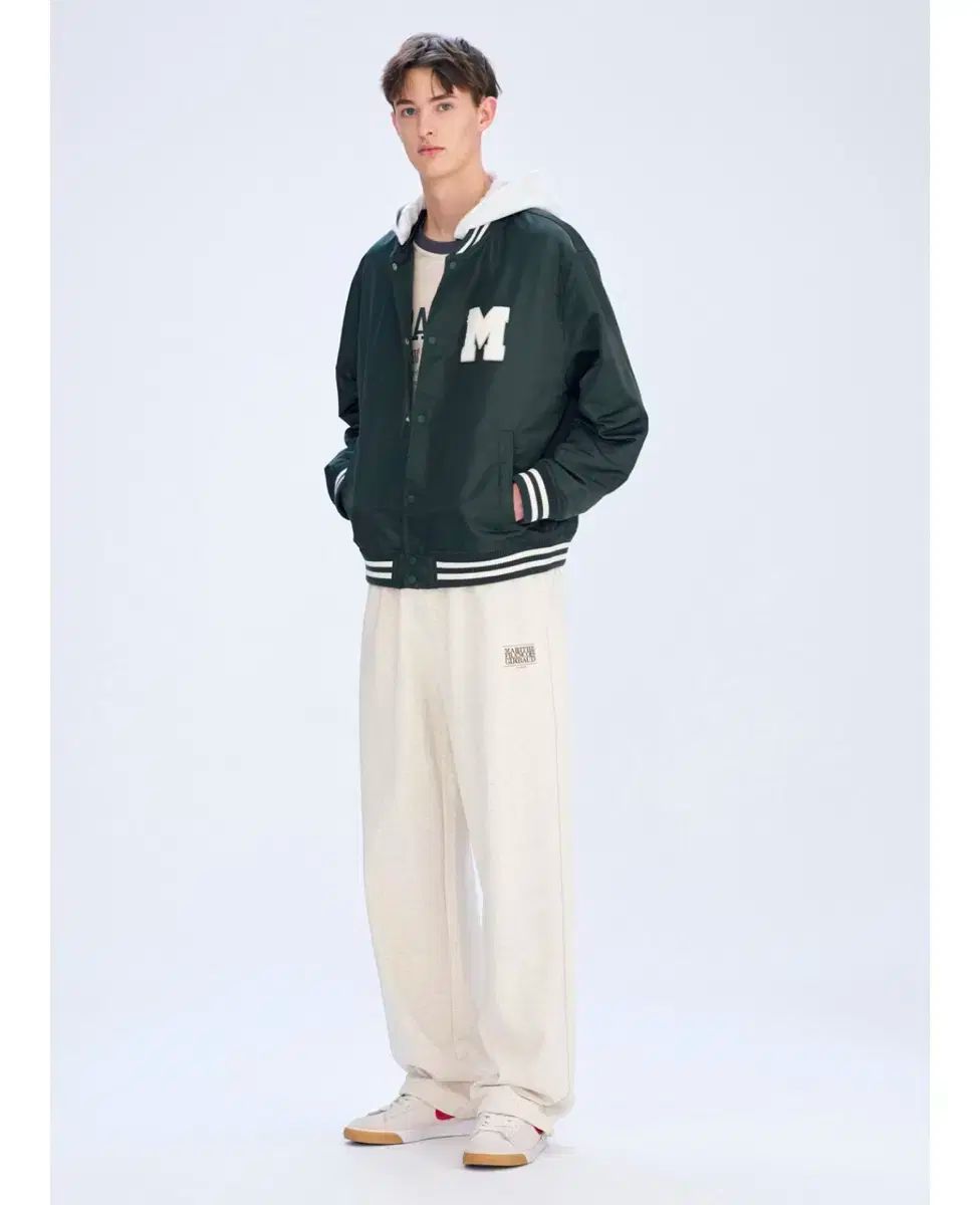 マリテ リー ロゴ ナイロン フーディー ジャケット スタジャン