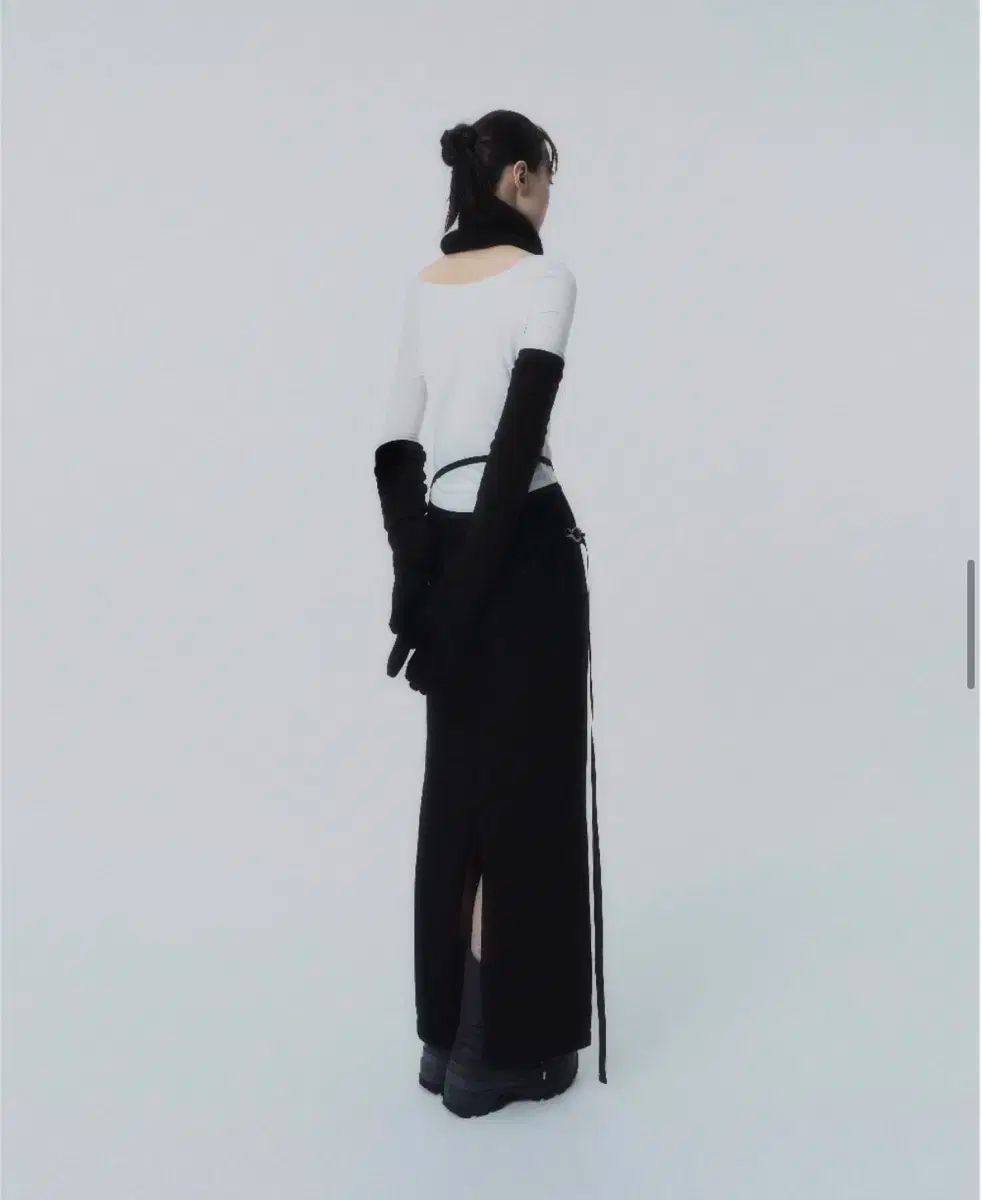 OJOS オホス フルイド ニット スカート ストラップバッグ セット ブラック