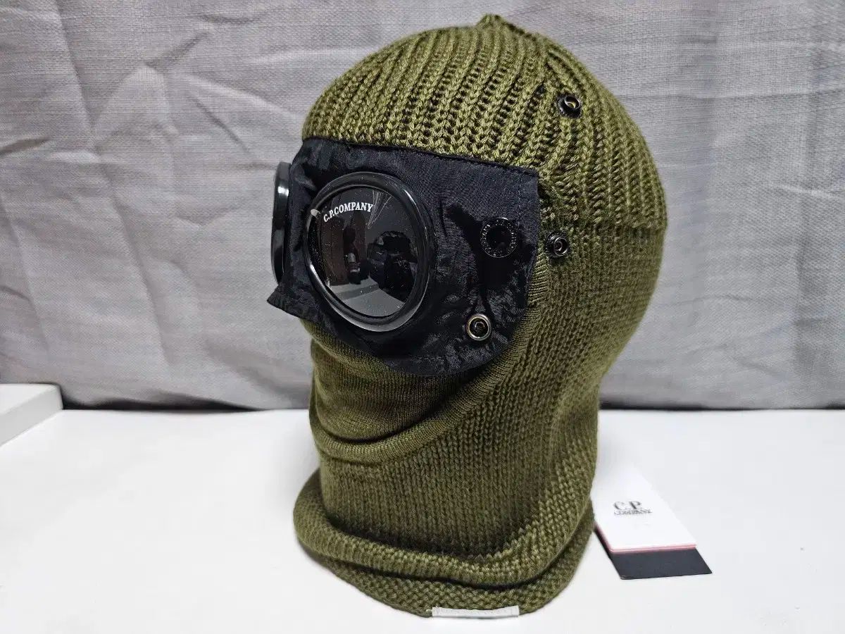 C.P. COMPANY 完全武装 ビーニー Free! 57-59cm