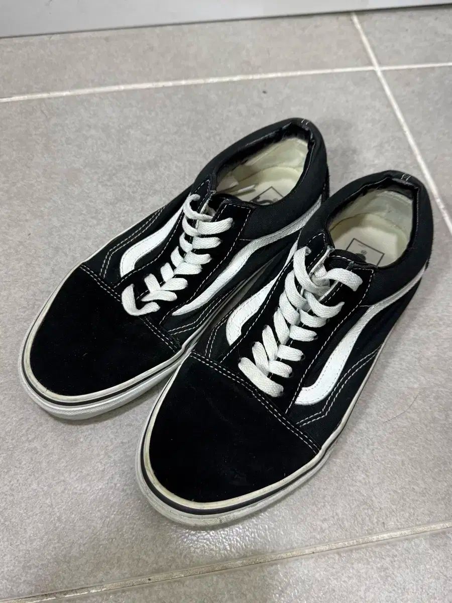 韓国国内店舗購入) VANS ヴァンズ オールドスクール 240