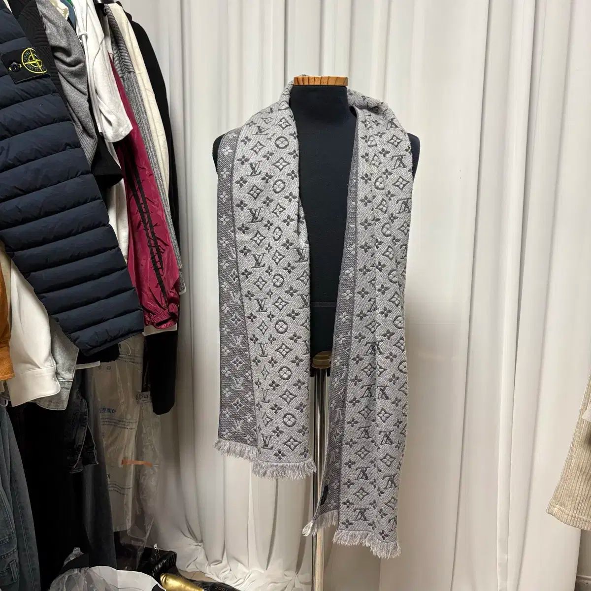 Louis Vuitton ルイヴィトン モノグラム マフラー