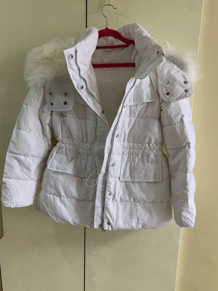 ファー付きフードダウンジャケット フード取り外し