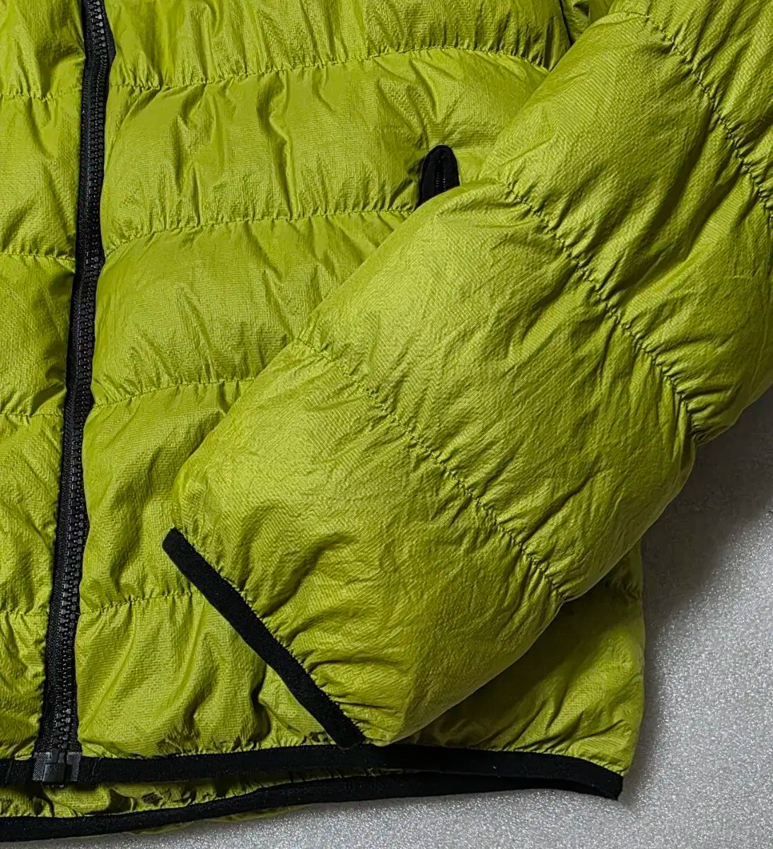 ダウンジャケット