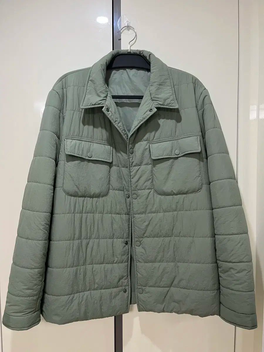 ダウンジャケット