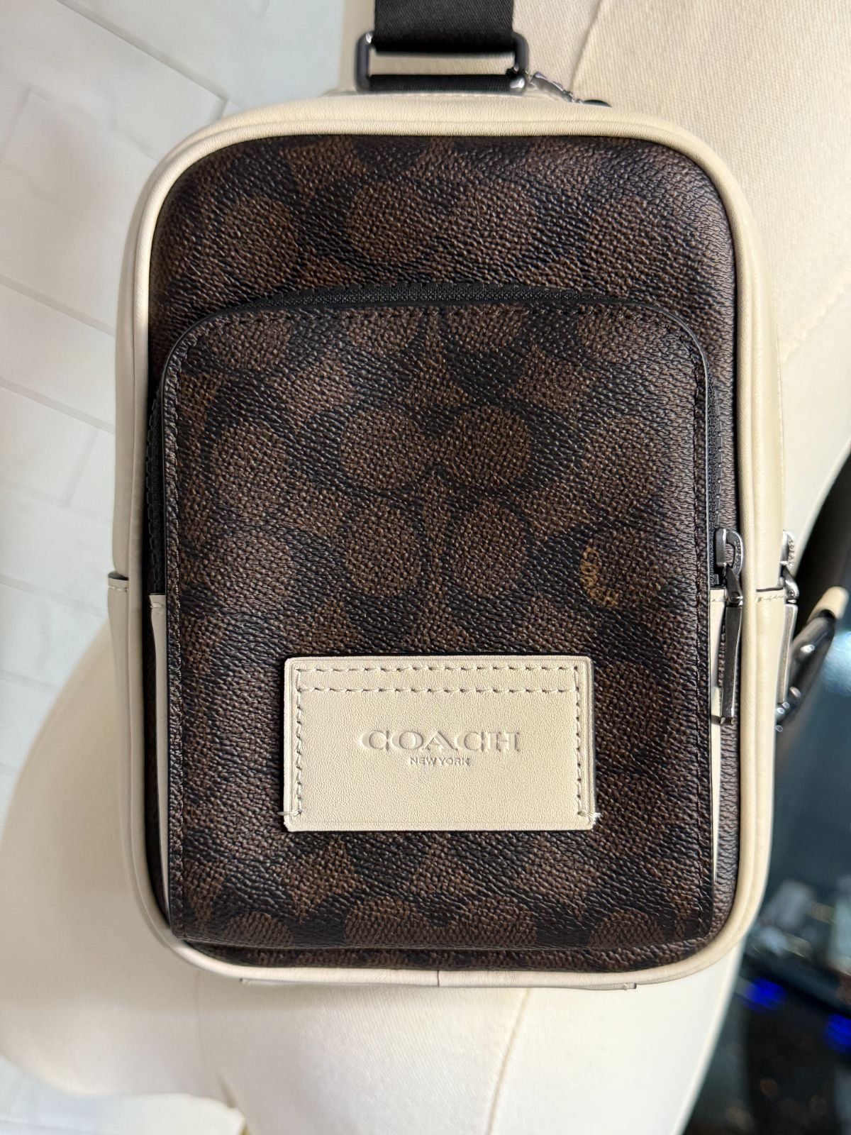 新品同様COACH レーサースリングパックカラーブロックシグネチャー