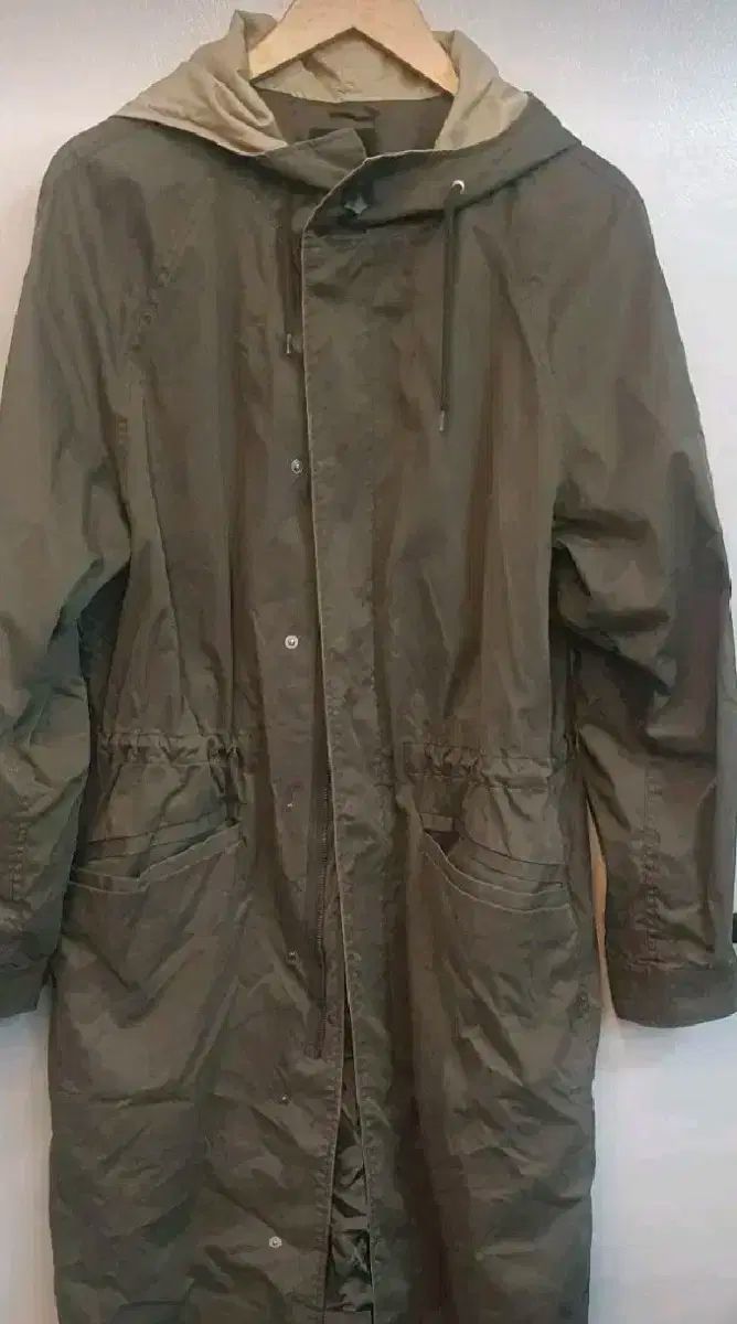 A.P.C. アーペーセーのマウンテンパーカーです サイズはSです