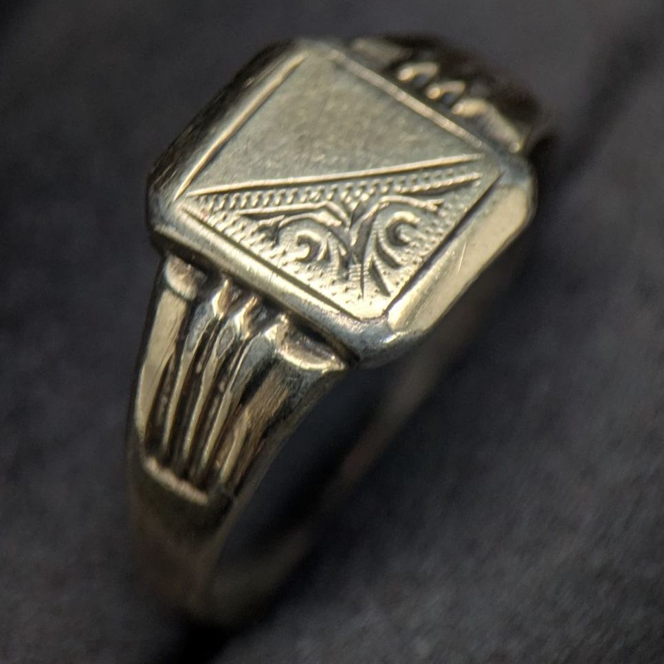 英国 イギリス製 9金 × シルバー コンビ スクエアシグネットリング 12.5号 2.8g 彫刻入り 9K MERCADOAVALIA_COM_BR