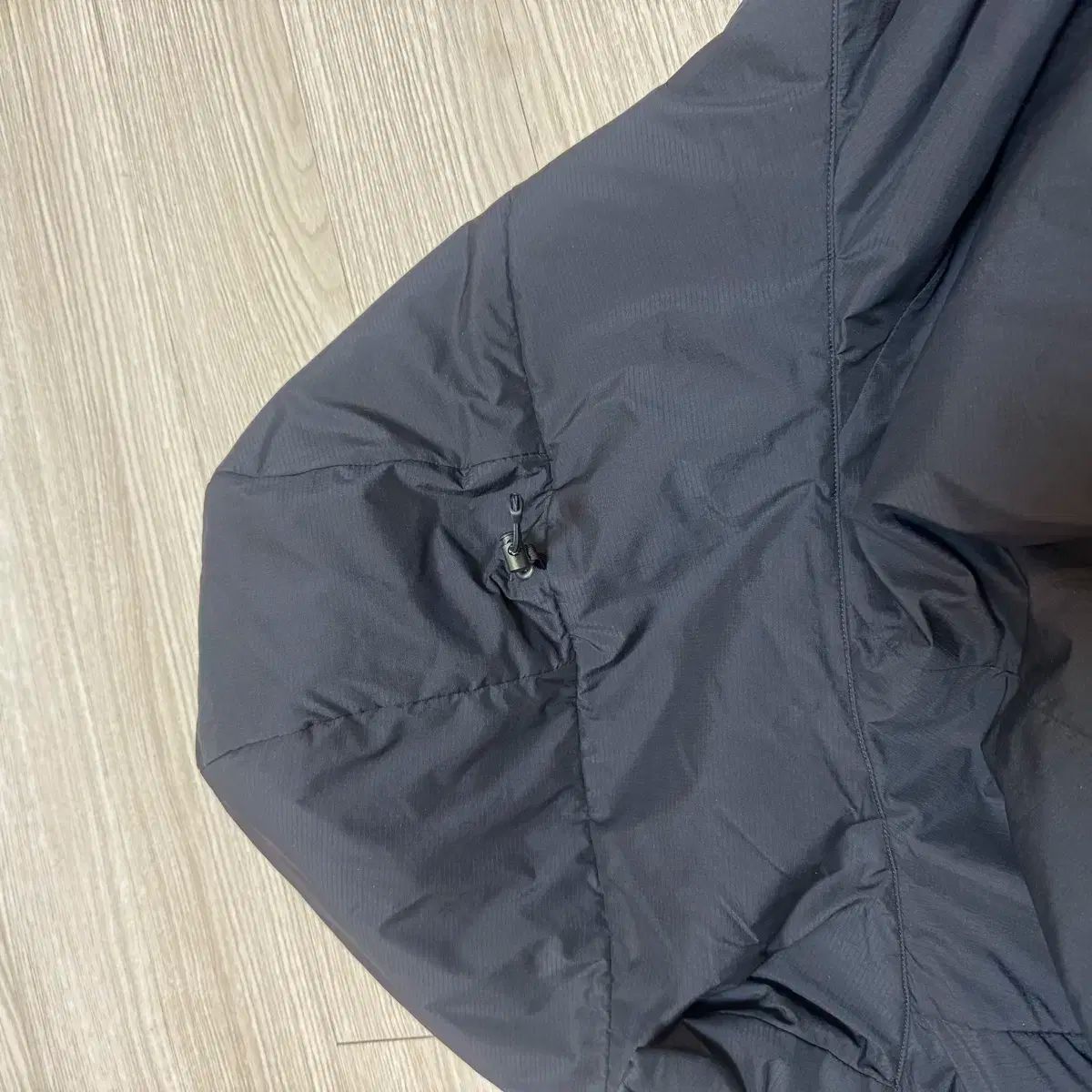 ARC TERYX アークテリクス Atom アトム フーディー ブラック L OLIVEOS_COM_TR