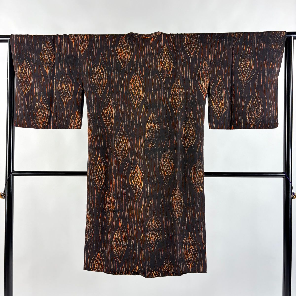 道行 身丈112 cm 裄丈65 M 和装コート 角衿 幾何学 焦茶色 正絹