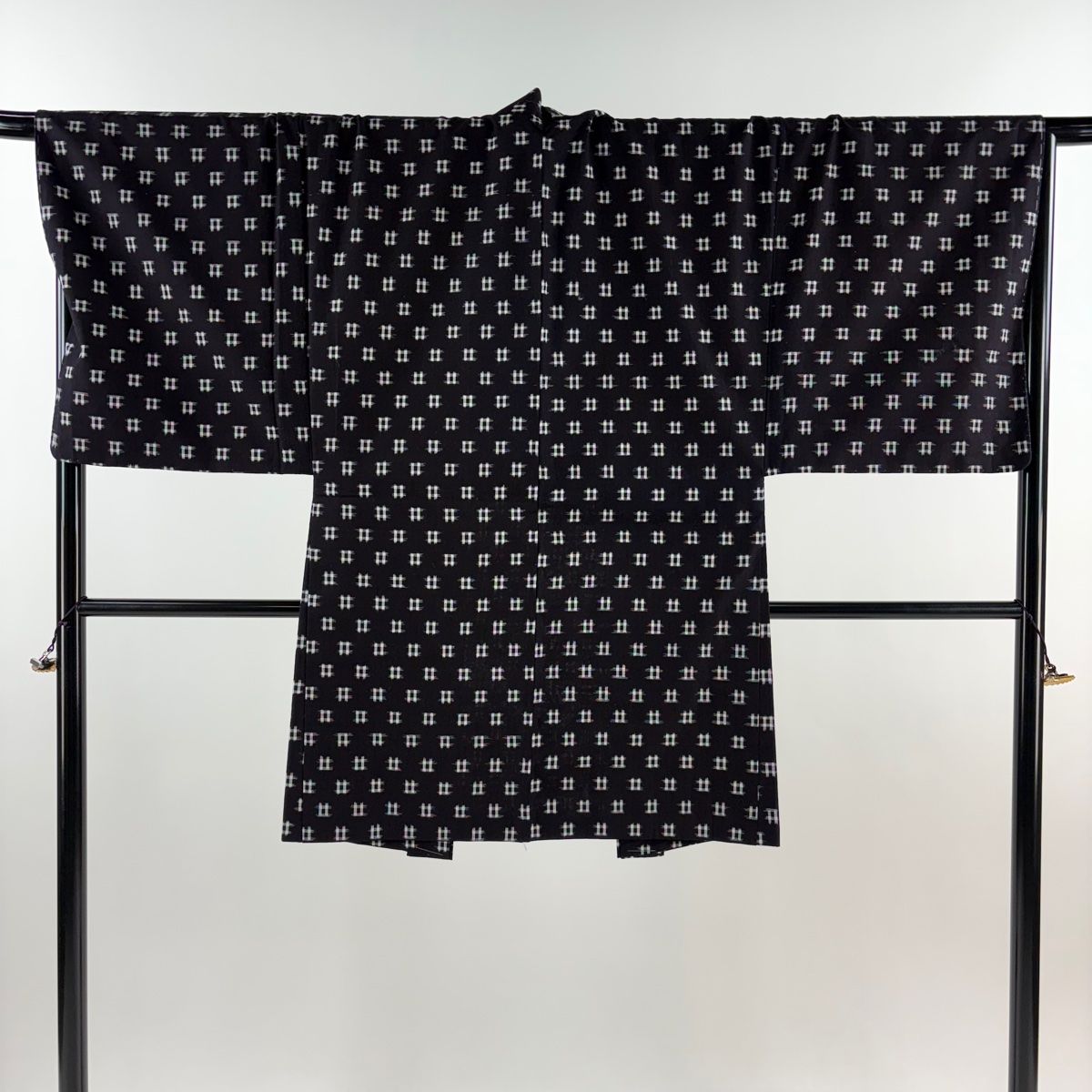 男着物 身丈99cm 裄丈70.5cm M 羽織 井桁絣 濃紺 綿