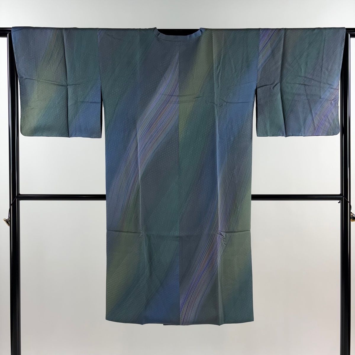 道行 身丈111.5 cm 裄丈64.5 M 岩浅公展 和装コート 角衿 落款 証紙 斜縞 地紋 ぼかし 灰緑 正絹