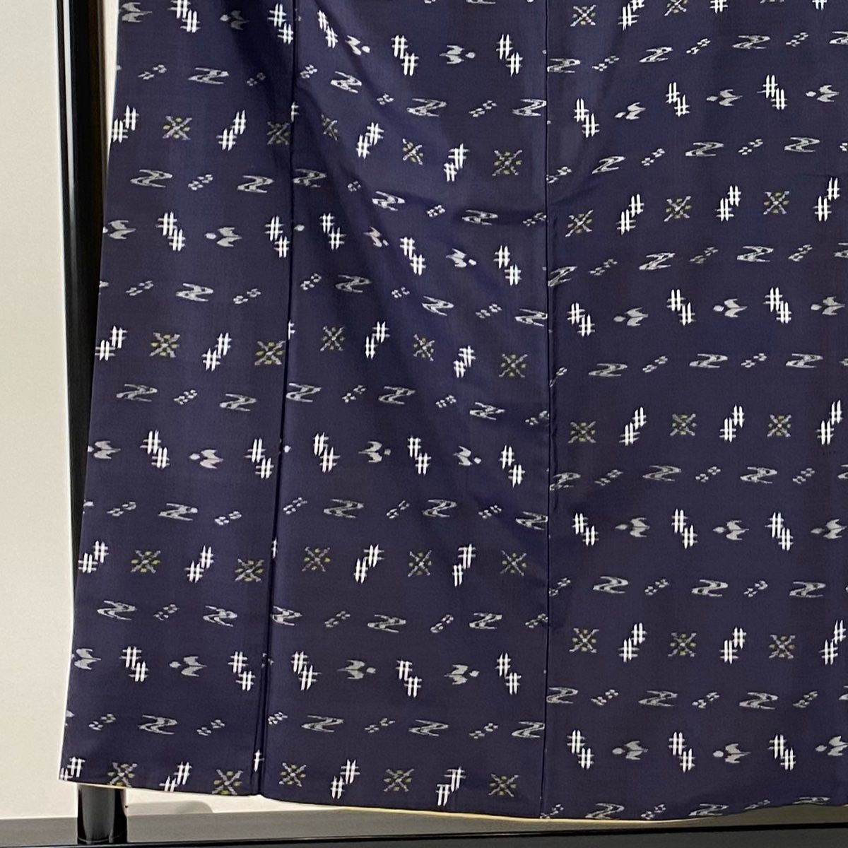 紬 身丈156 5 cm 裄丈65 M 袷 流水 燕 紺色 正絹 秀品