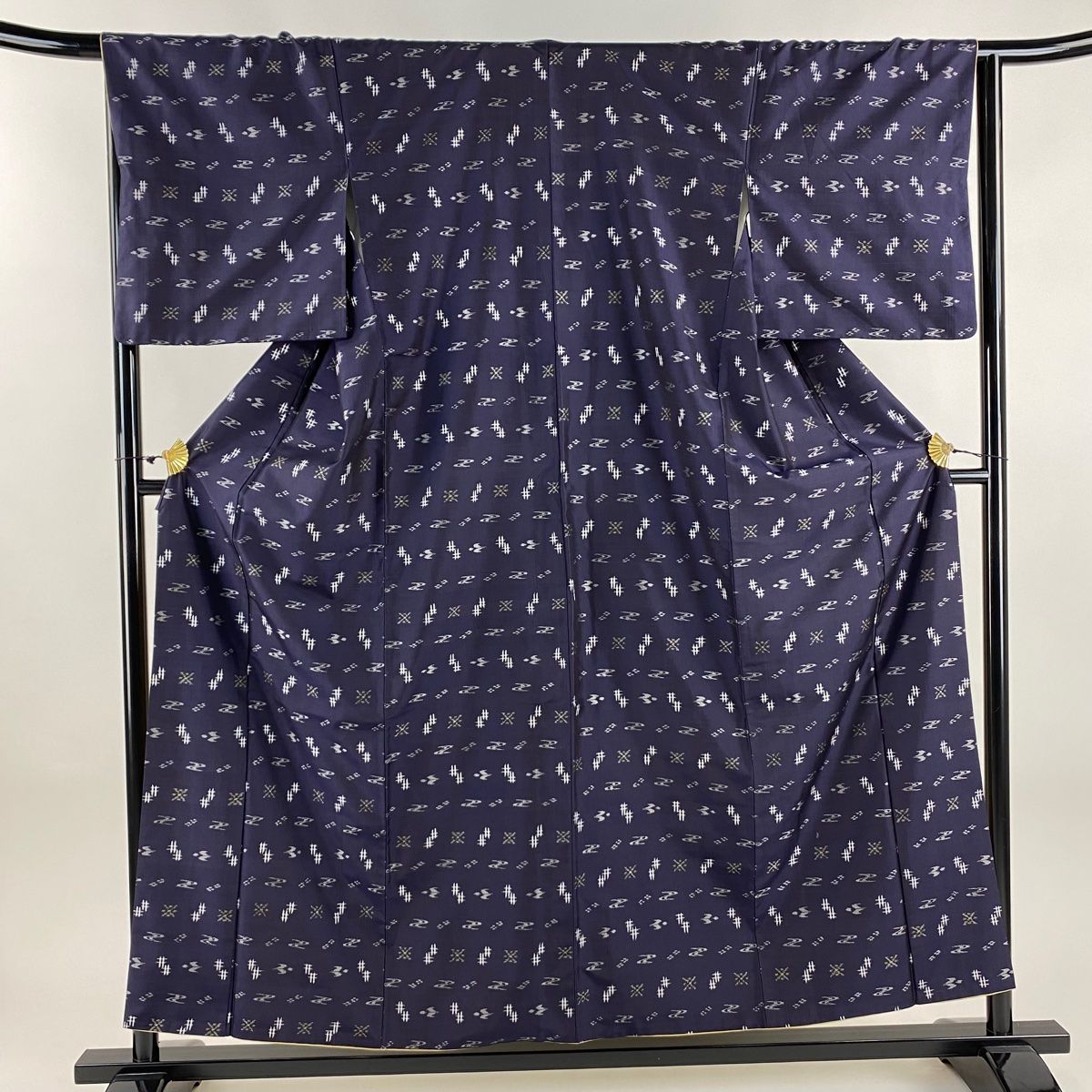 紬 身丈156.5 cm 裄丈65 M 袷 流水 燕 紺色 正絹 秀品