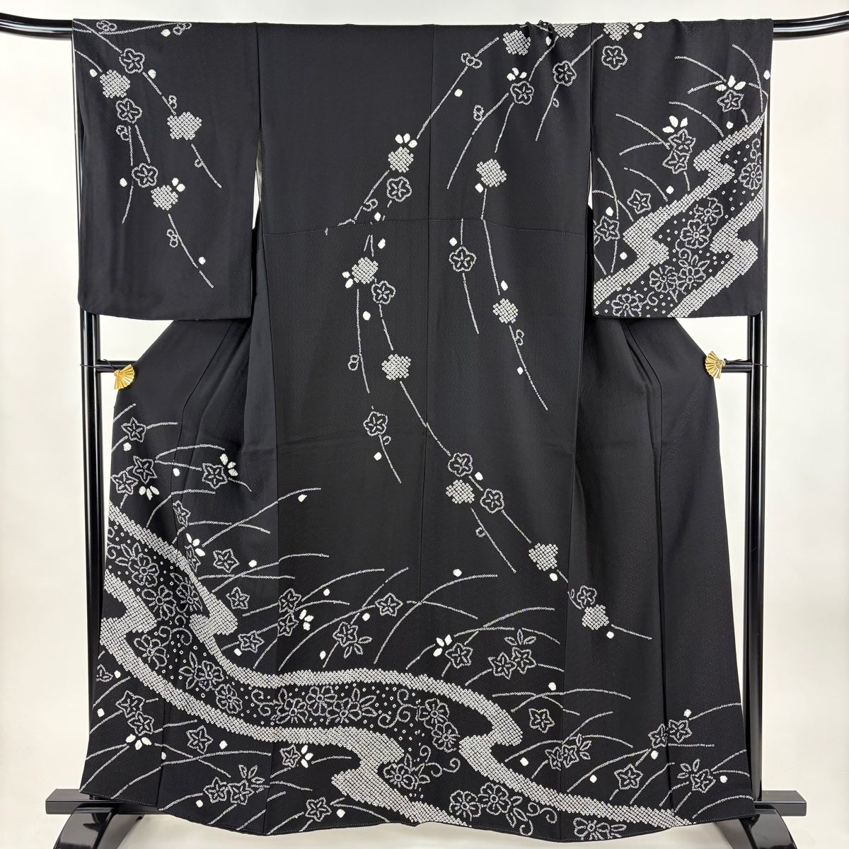 訪問着 身丈160 cm 裄丈69 L 袷 草花 流水 絞り 黒 正絹 秀品