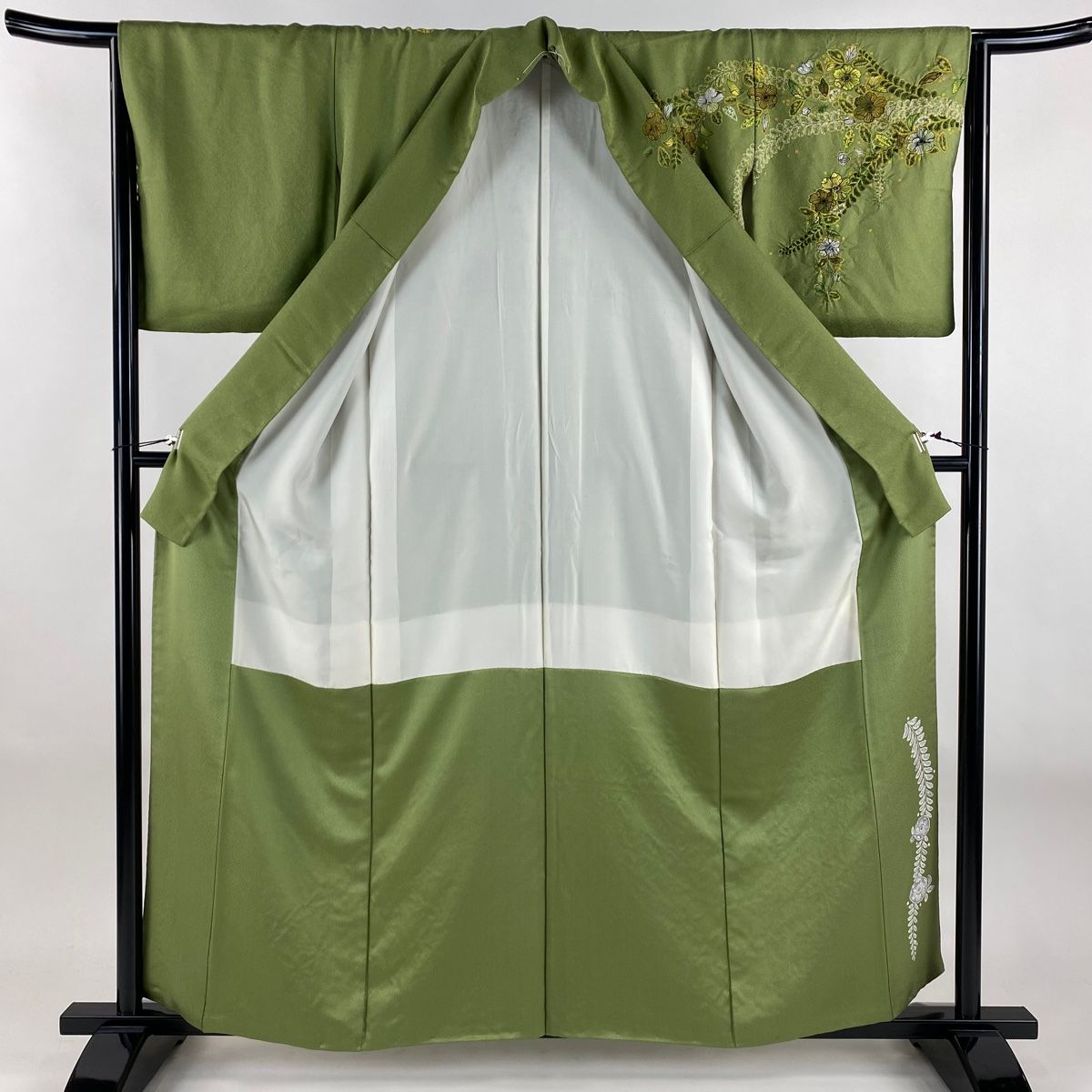  訪問着 身丈159 cm 裄丈64.5 M 袷 落款 辻が花柄 絞り 金彩 よもぎ色 正絹 秀品 訪問着 付け下げ 着物