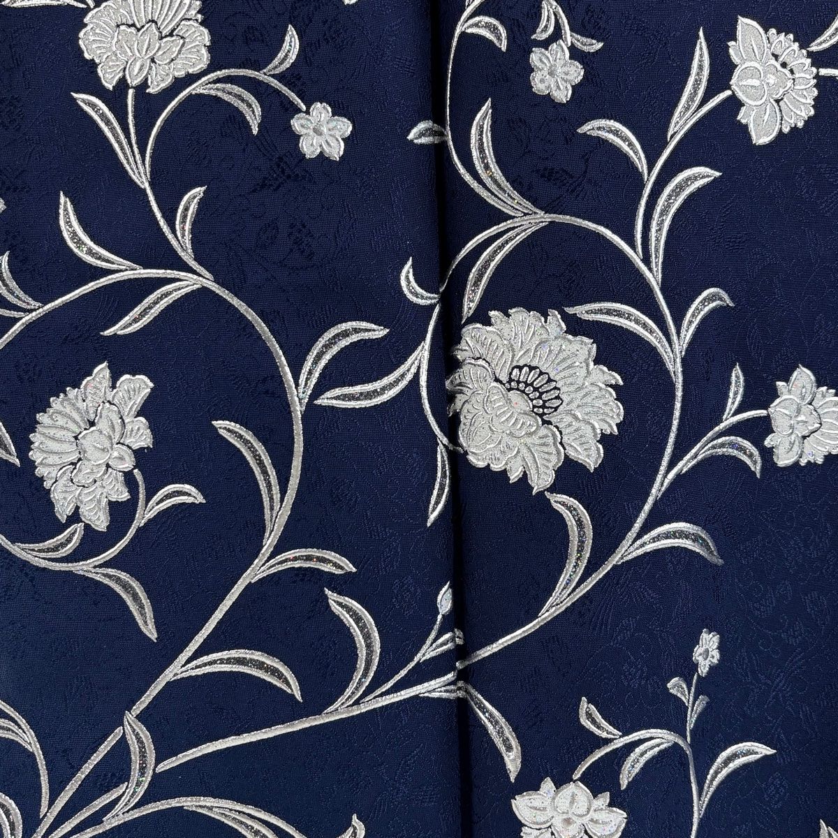  付下げ 身丈160 5 cm 裄丈66 M 袷 和田光正 落款 花唐草 銀彩 紺色 正絹 訪問着 付け下げ 着物