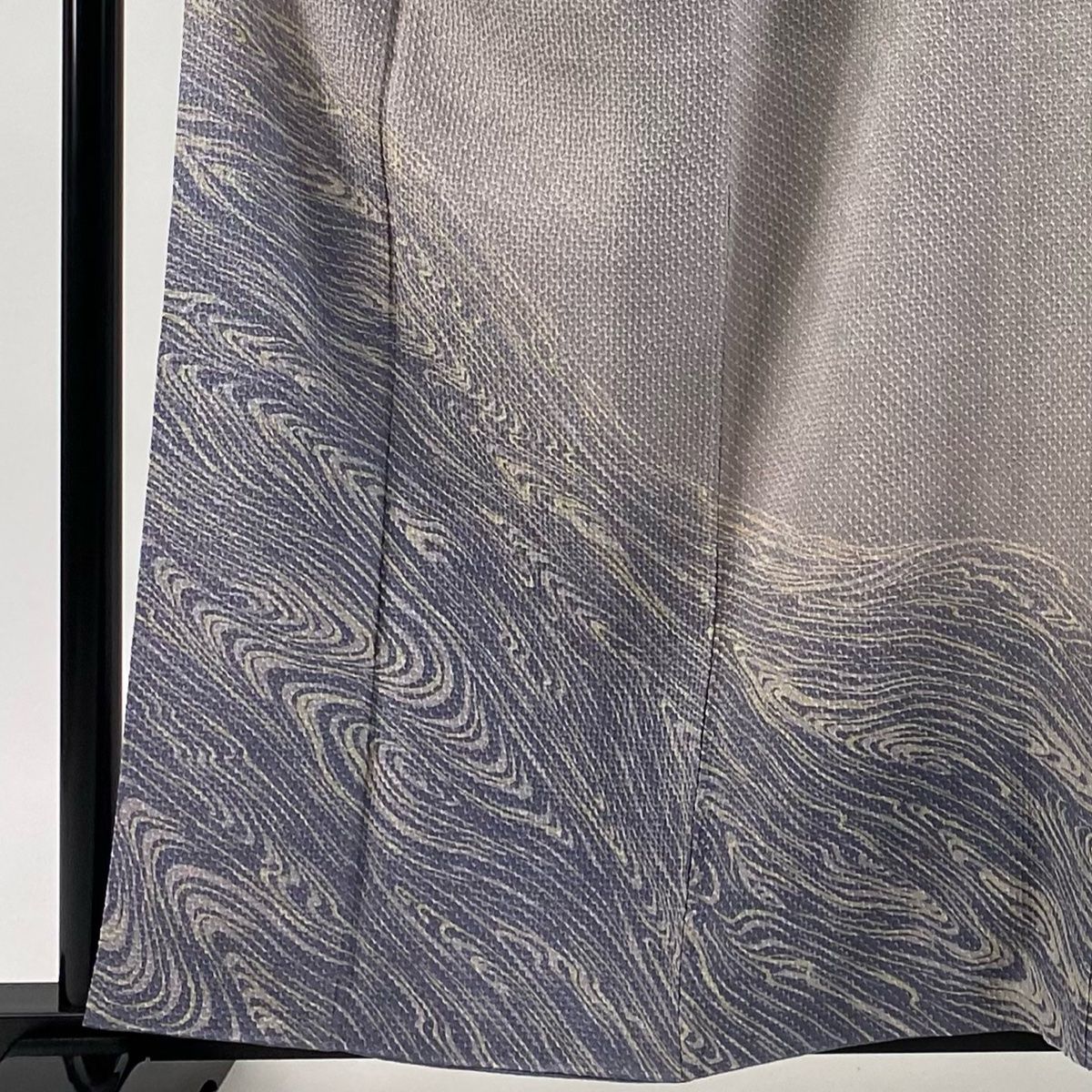 付下げ 身丈160 cm 裄丈63 S 袷 藤娘 落款 波 絞り 灰紫 正絹