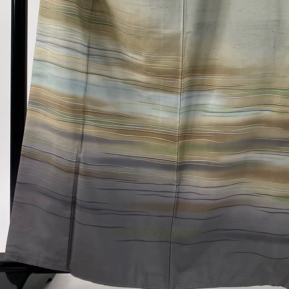 付下げ 身丈163 cm 裄丈66.5 M 袷 牛首紬地 落款 証紙 霞ぼかし 灰緑 正絹