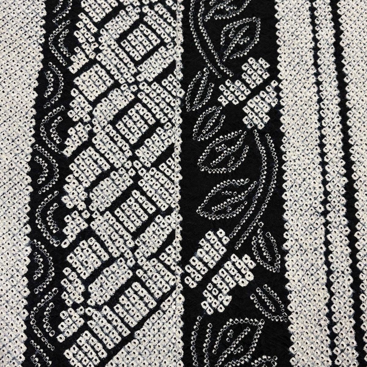 小紋 身丈166 cm 裄丈67 5 L 袷 草花 七宝 絞り 黒灰 正絹 秀品 小紋 着物 着物 浴衣