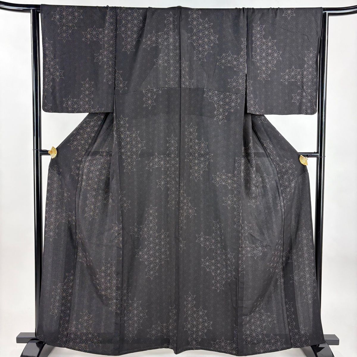 小紋 身丈158 5 cm 裄丈67 M 単衣 麻の葉 黒灰 正絹 秀品