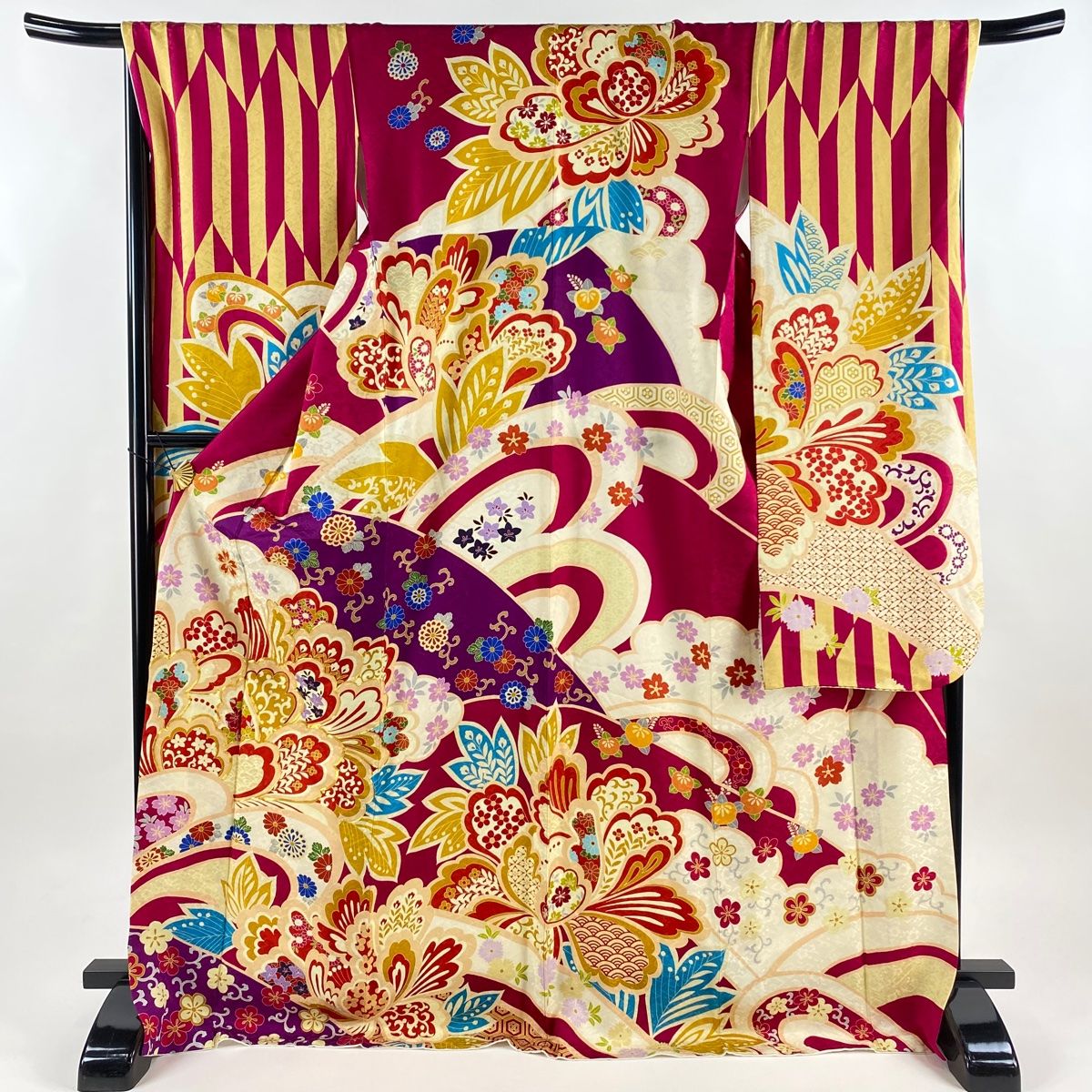 振袖 身丈173.5 cm 裄丈69 L 袷 牡丹 梅唐草 金糸 染め分け 濃ピンク 正絹