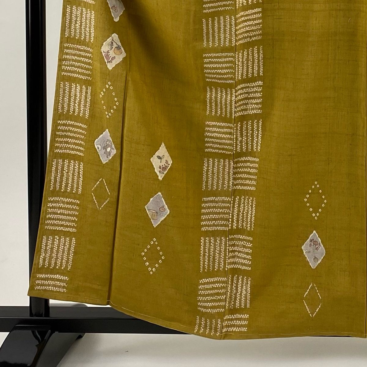 美品】 付下げ 身丈159cm 裄丈66.5cm M 袷 紬地 さるかに合戦 菱 絞り