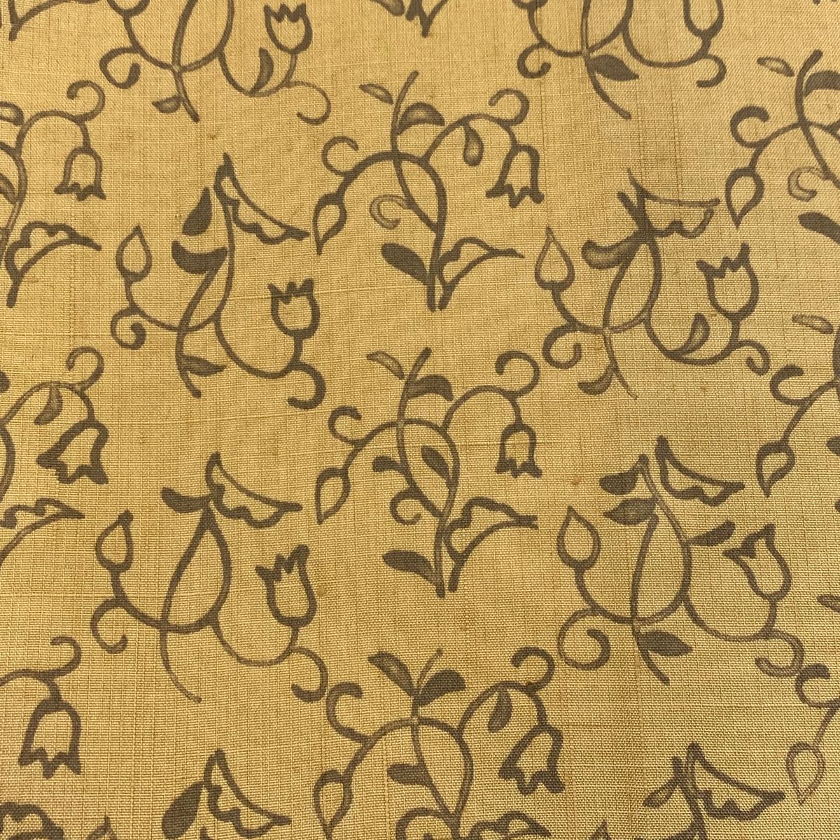  小紋 身丈156 cm 裄丈65 M 袷 紬地 チューリップ 唐草 黄土色 正絹 小紋 着物