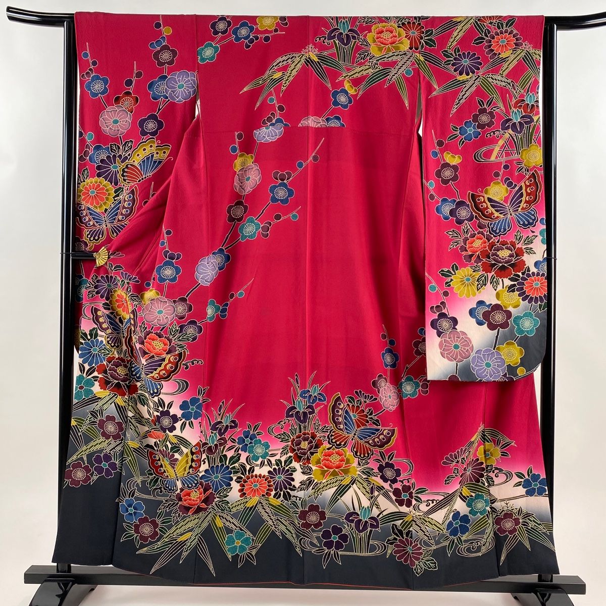 振袖 身丈158 cm 裄丈63 5 S 袷 蝶 草花 ぼかし 濃ピンク 正絹