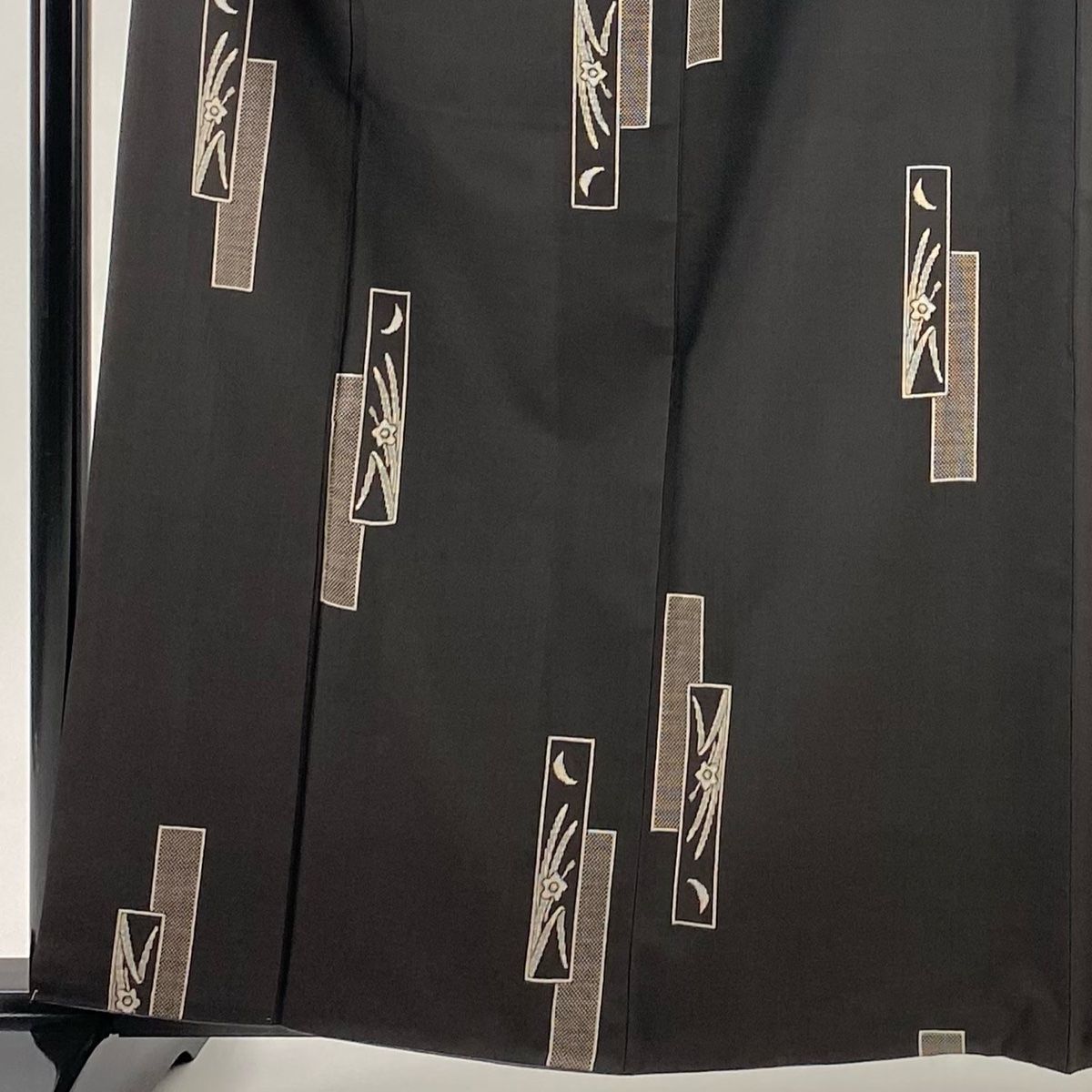 紬 身丈163 cm 裄丈68 L 袷 短冊 草花 焦茶色 正絹