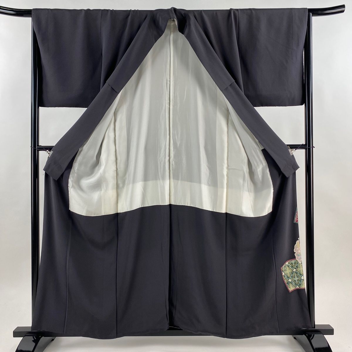  色留袖 身丈159 cm 裄丈65 M 袷 落款 雪輪 牡丹 黒灰 正絹 一つ紋 色留袖 着物