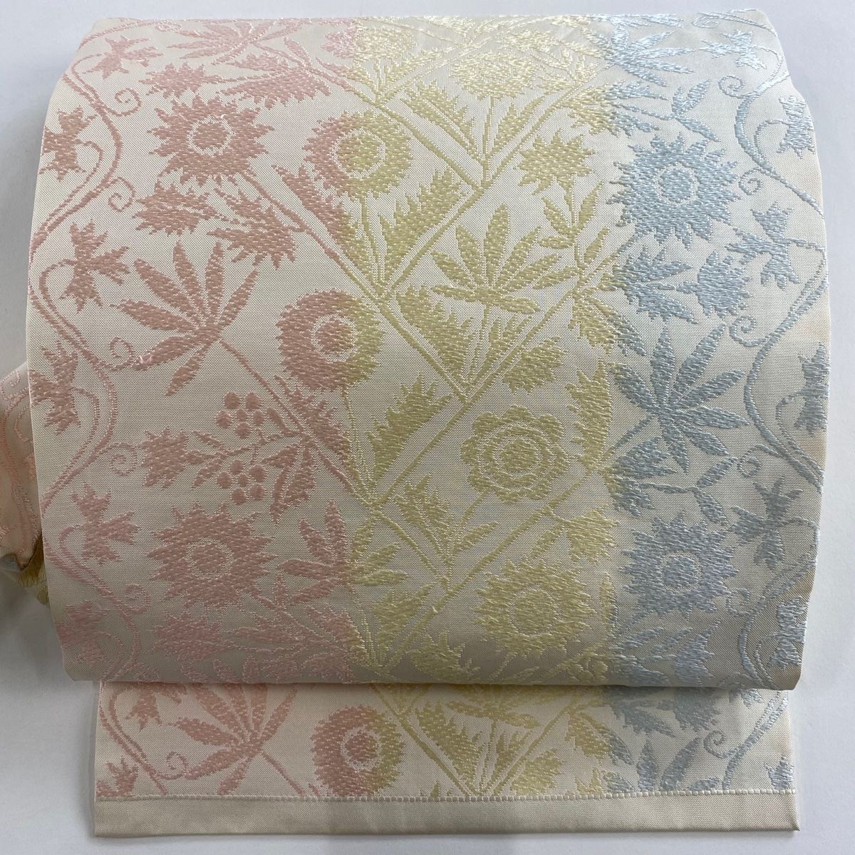 名古屋帯 関西仕立て 草花 クリーム 正絹