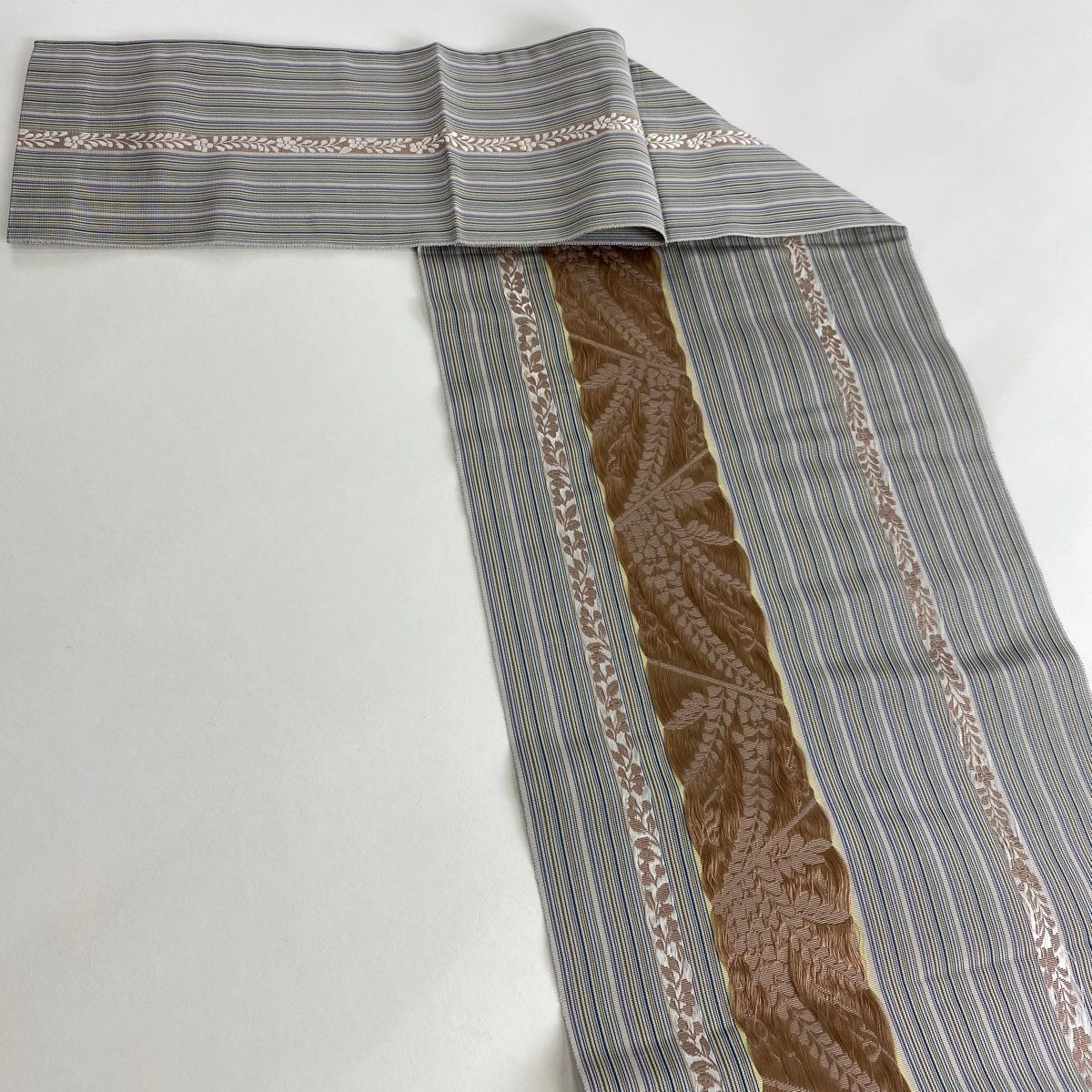  名古屋帯 八寸名古屋帯 松葉仕立て 縞 葉柄 灰色 正絹 名古屋帯 帯